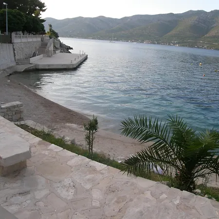 Ustavdic Korcula Town