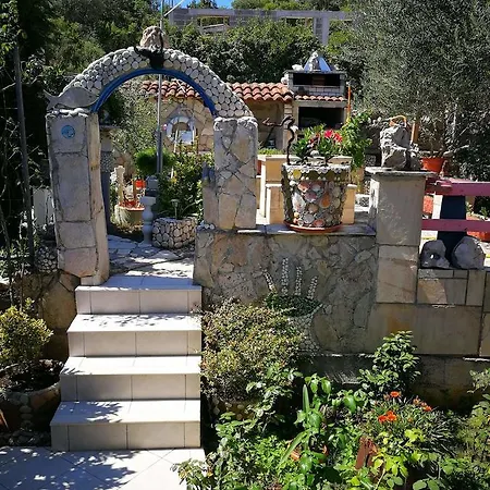 Appartement Ustavdic