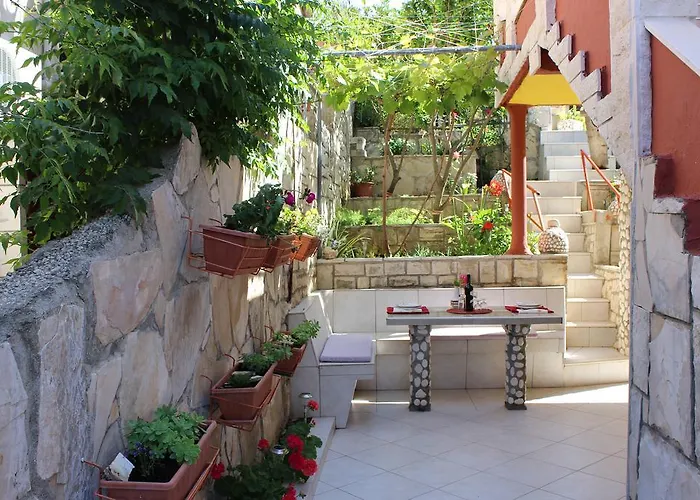 דירה Ustavdic קורצולה