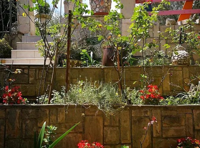 Ustavdic דירה קורצולה